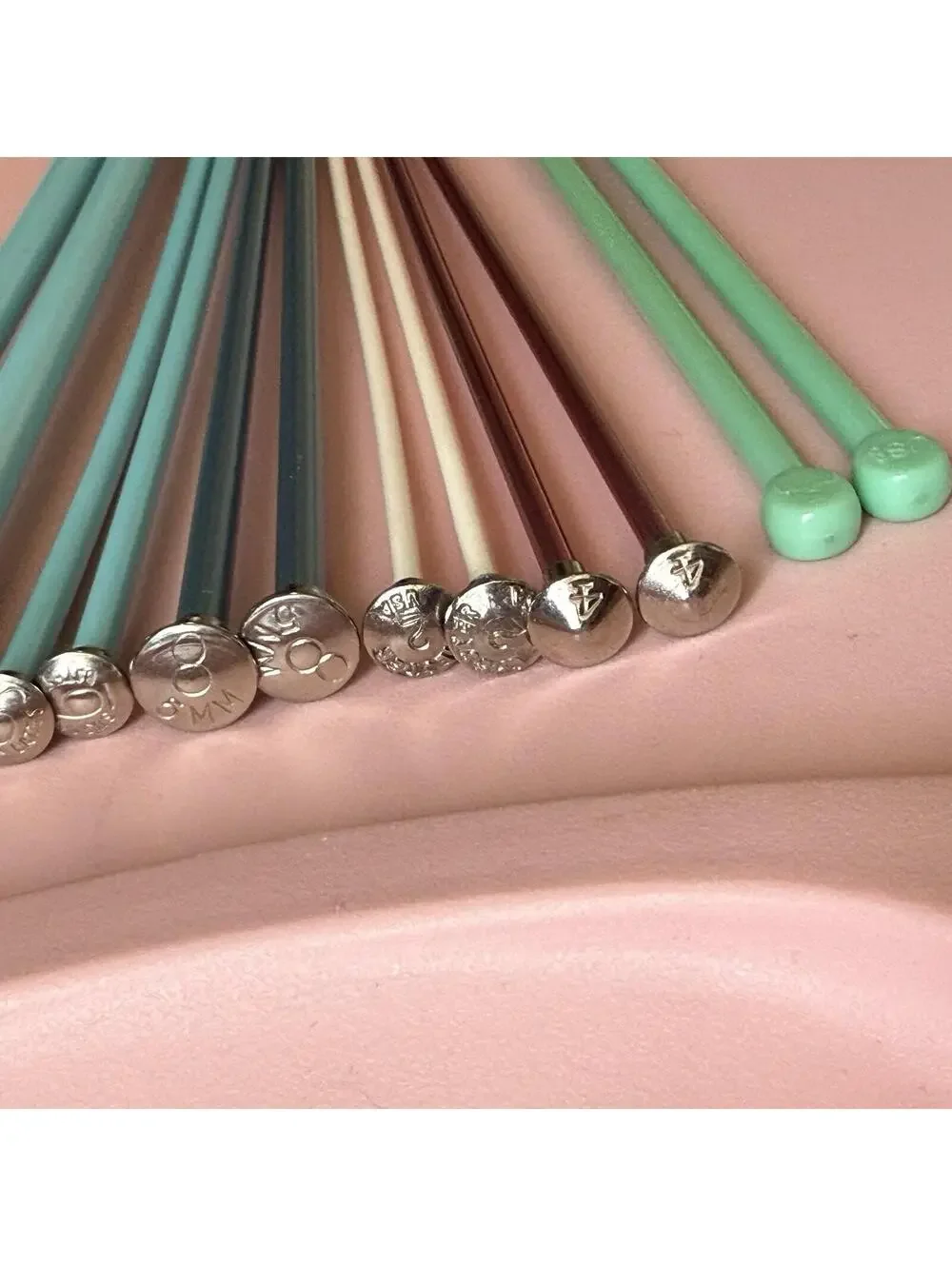 Vintage Susan Bates +‎ Single Point Knitting Needles Plastic Metal Assorted Lot